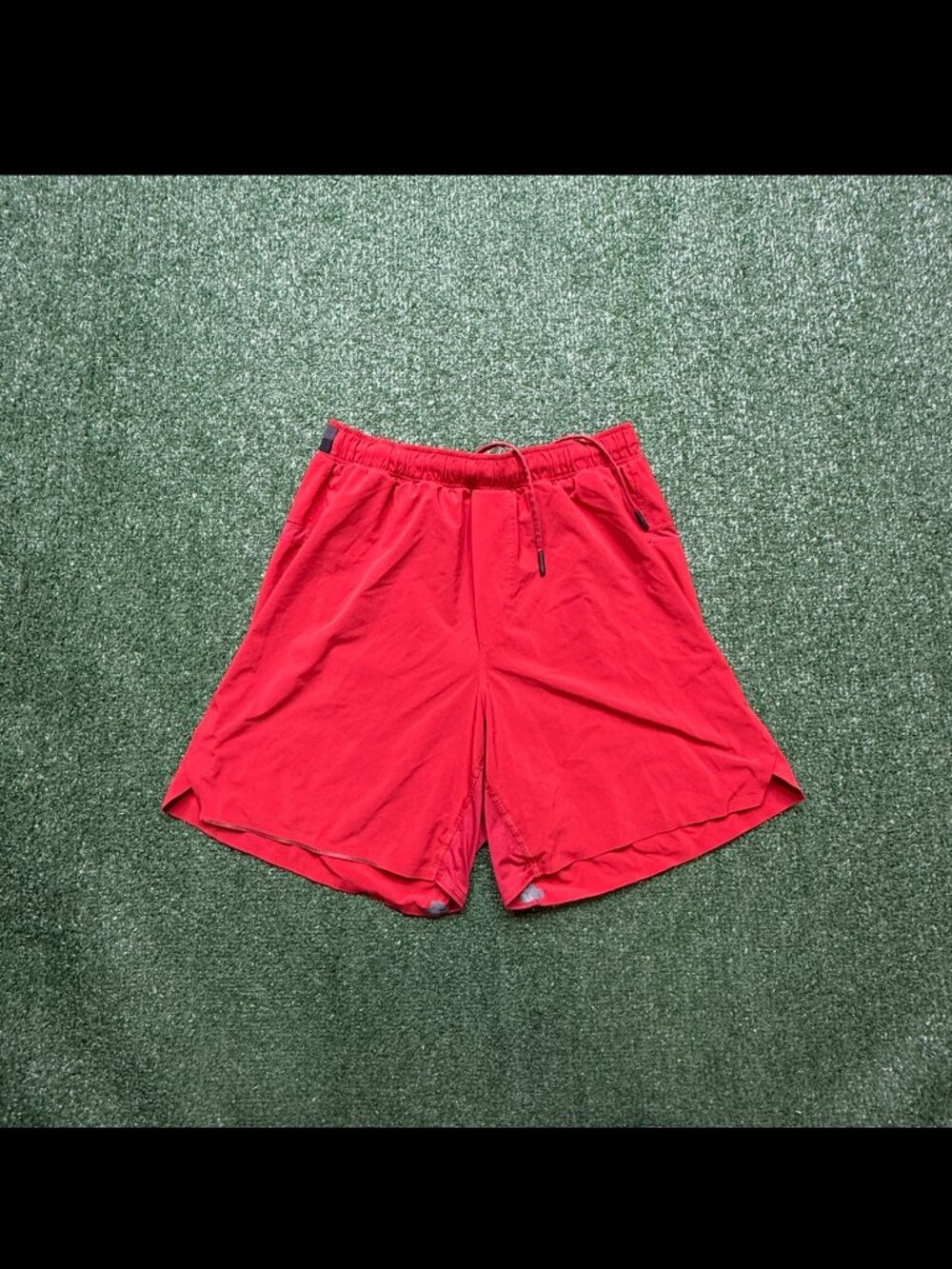 Lululemon Running Shorts Mens Size M ( 26 x 6 ) Red Lightweight Athletic Fit